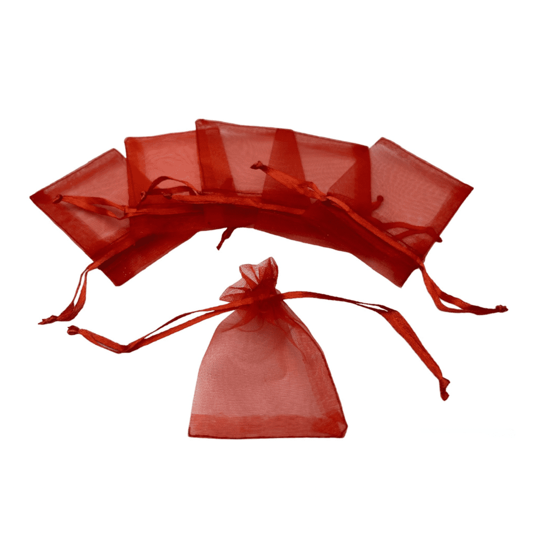 6 petits pochons en organza rouge 7X8cm